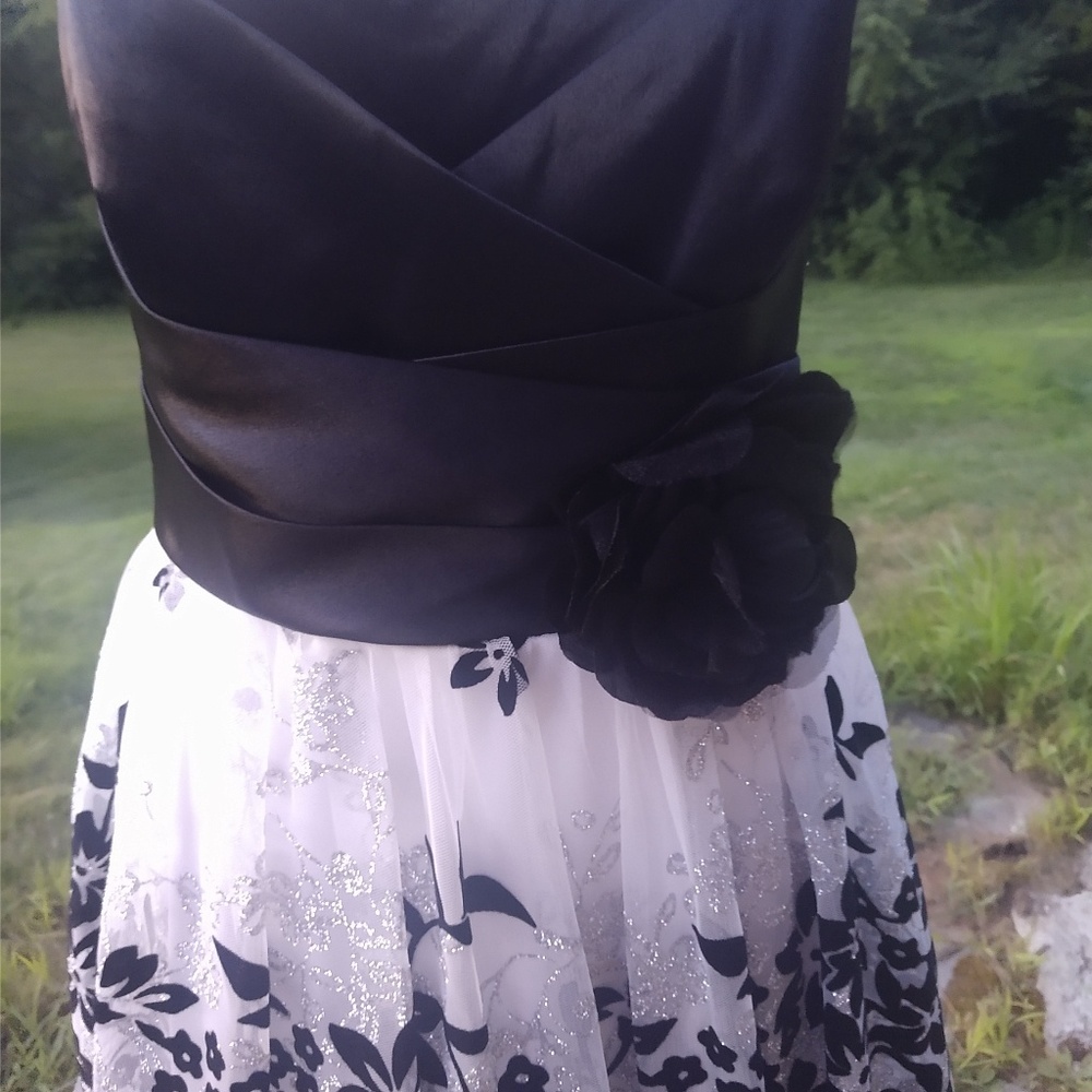 Strapless semi formal homecoming prom dress size 5